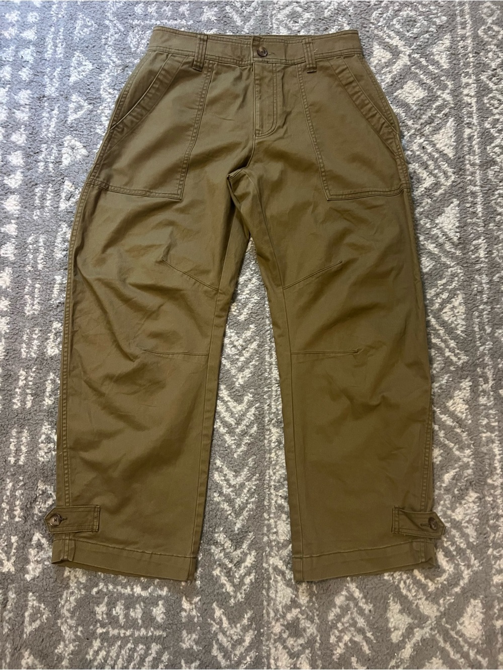 Old Navy Olive Green Women's Cargo Pants size 2P fits oversized